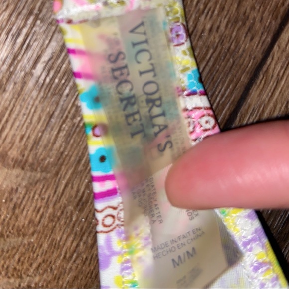 Victoria’s Secret Bikini Top - Picture 6 of 7